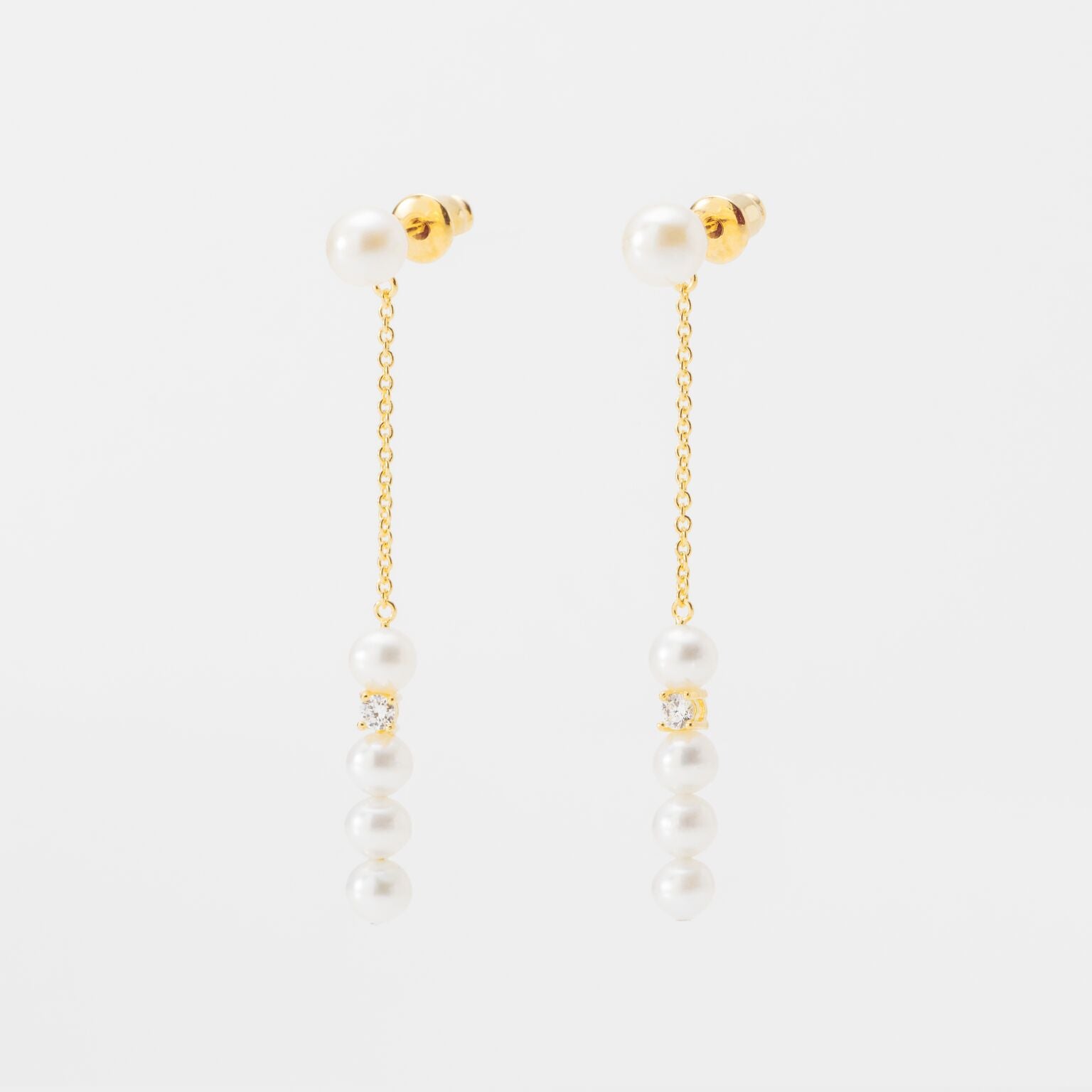 Sienna 水鑽珍珠串耳環 / 一對